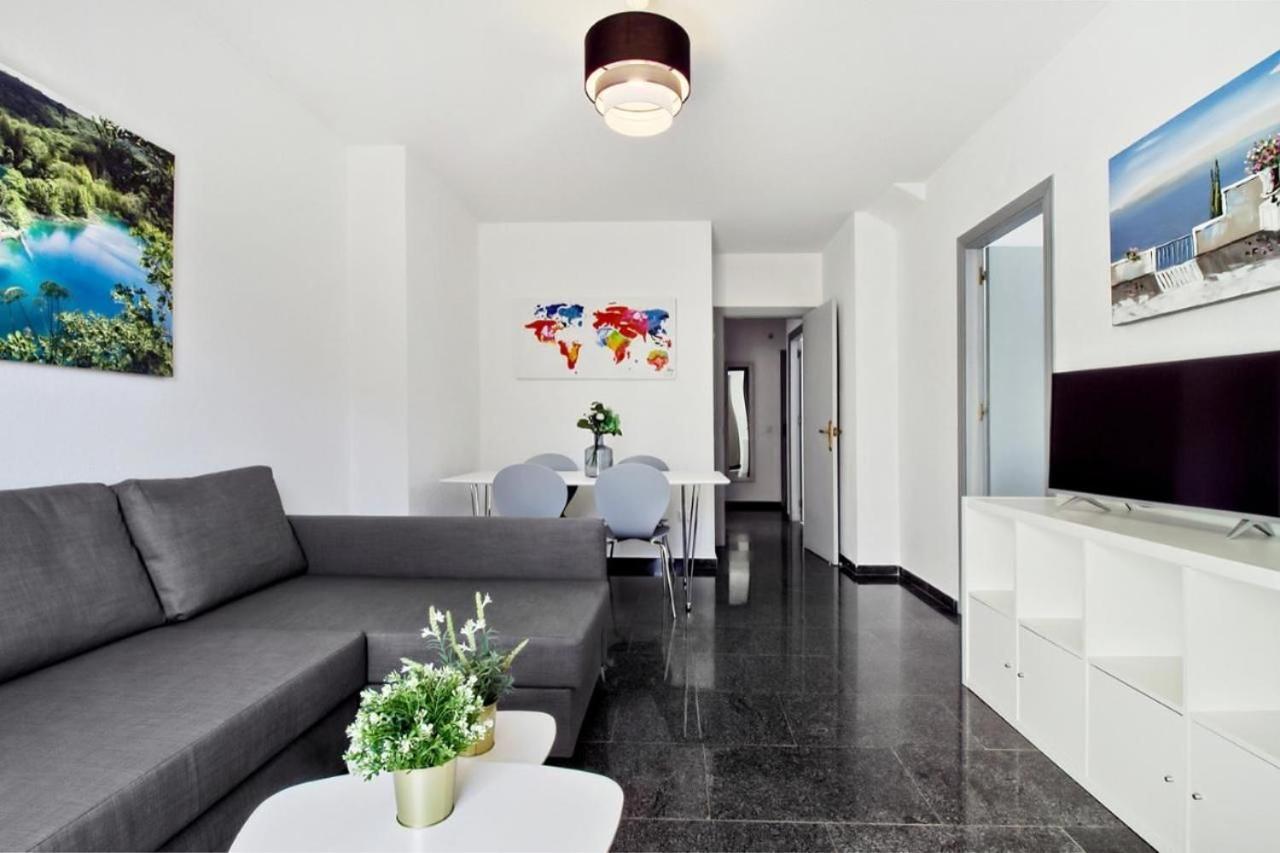 Atico Con Terraza Privada En Malaga Centro Apartment Ngoại thất bức ảnh