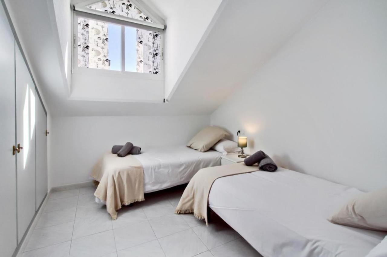 Atico Con Terraza Privada En Malaga Centro Apartment Ngoại thất bức ảnh